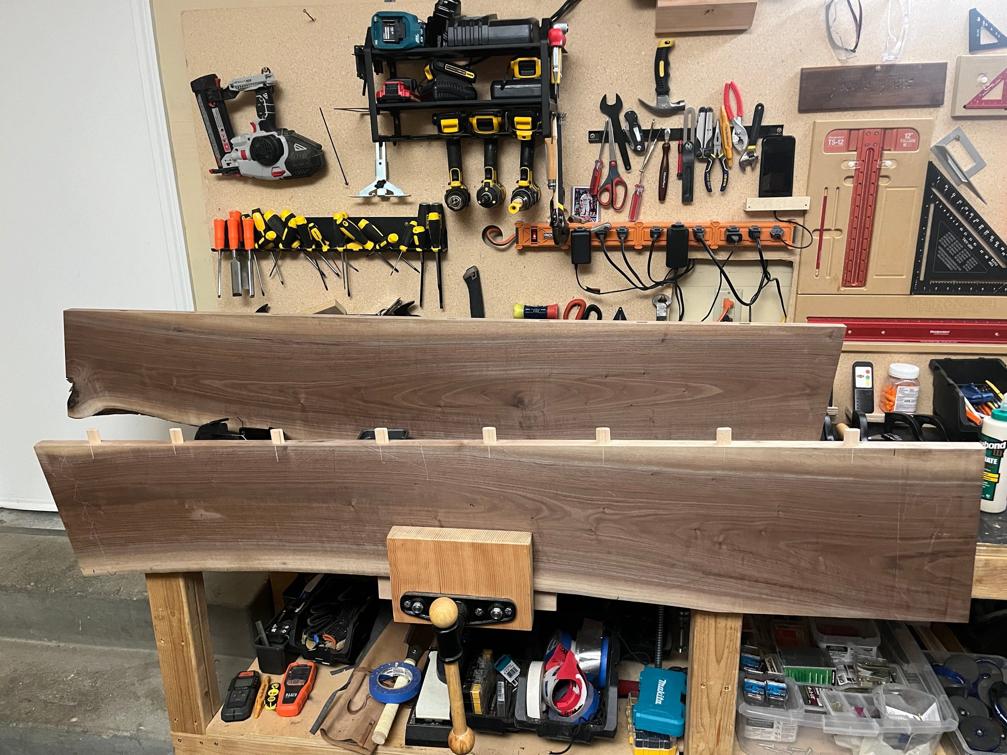 Image Wall — Studio