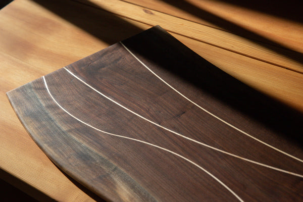 Serving Board in Walnut (Natural Edge)